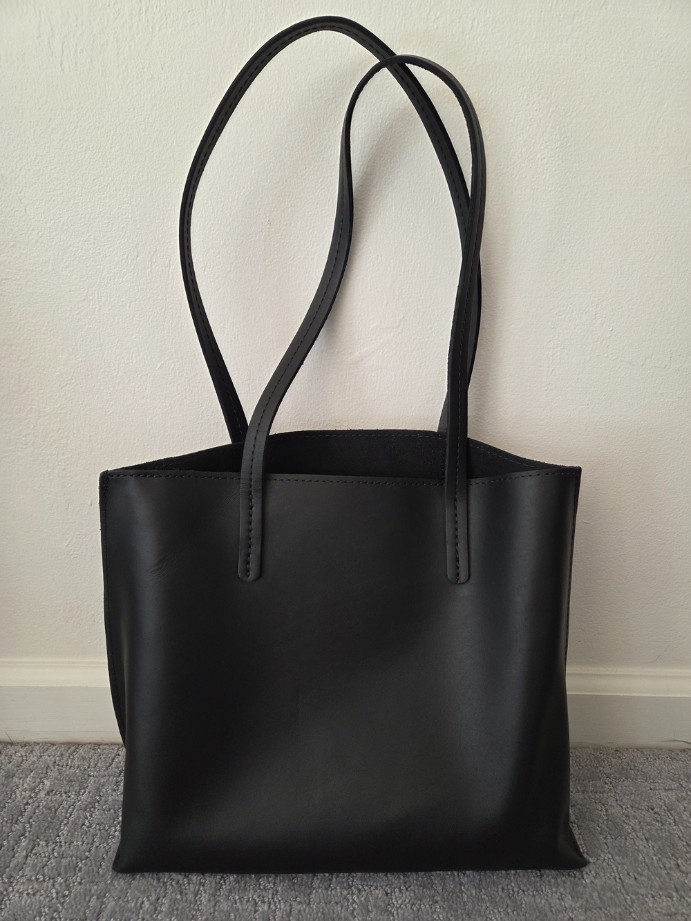 Portland Leather Smooth Black August Medium Tote-NWT